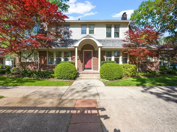 318 E Pokagon St, South Bend, IN 46617