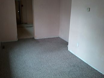2nd image of 1015 1/2 Box Elder St