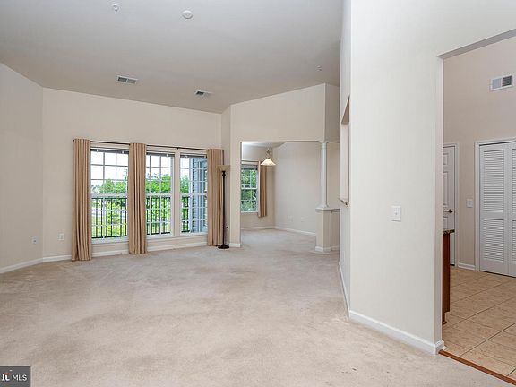 4th image of 1600 Hardwick Ct Unit 401