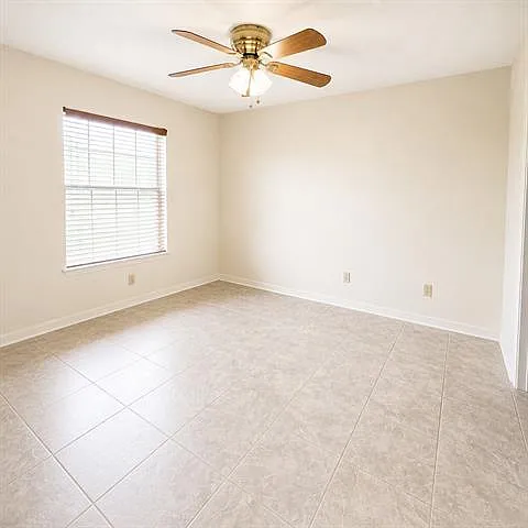 205 Omega St #A — Photo 8