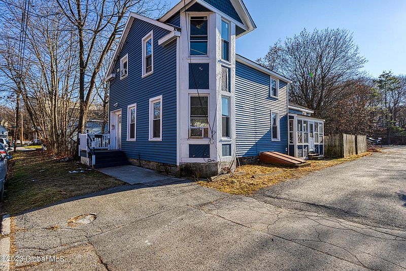 3rd image of 56 Van Buren Street