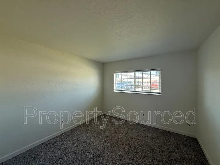 1462 Snyder St — Photo 21
