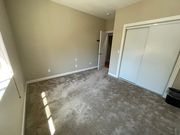 17208 President Dr — Photo 12