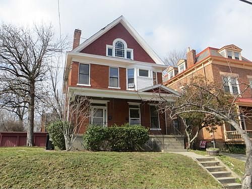 1st image of 415 Grand Ave
