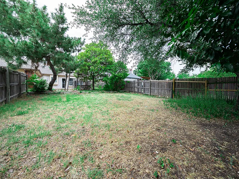 8661 Malibu St — Photo 27