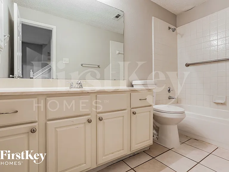 2329 Bent Brook Dr — Photo 17