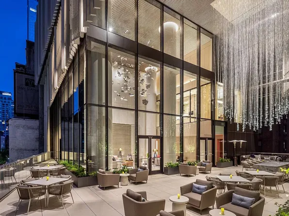 138 East 50th Street image 10 of 11