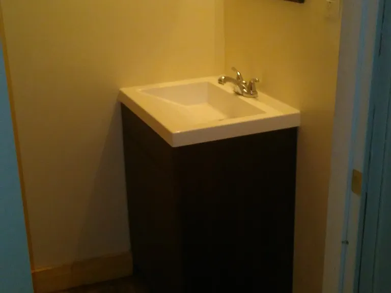 1607 Wallace Ave — Photo 3