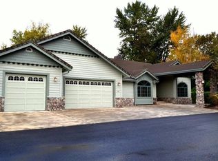 190 Jems Riffle Rd, Grants Pass, OR 97527