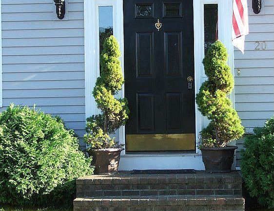 2nd image of 20 Wyndham Hill Dr