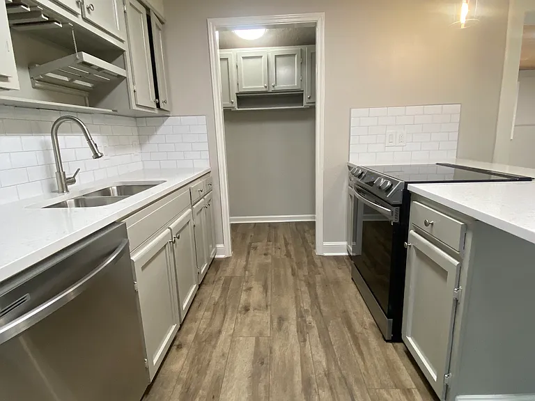 3714 Lasalle Dr — Photo 14