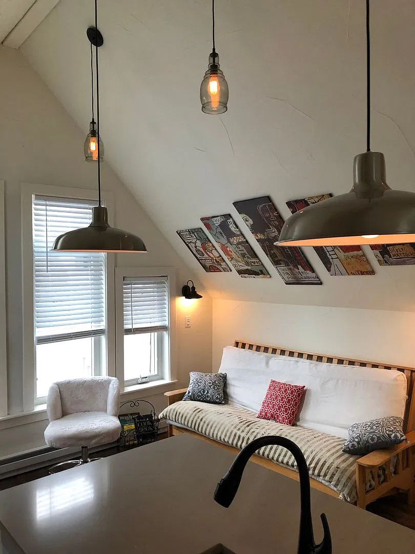 Brand new one bedroom second floor cottage. — Photo 4