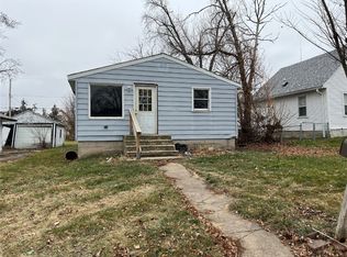 1333 21st Ave SW, Cedar Rapids, IA 52404