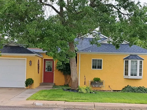 85 12th St, Wheatland, WY 82201