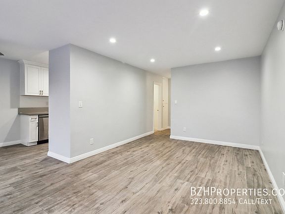 5th image of 7546 W Hampton Ave #110-1/2