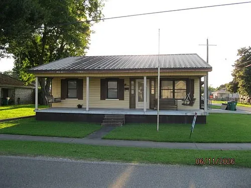 900 Central Ave Photo 1