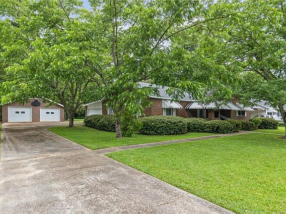 4th image of 312 Sutherland Dr