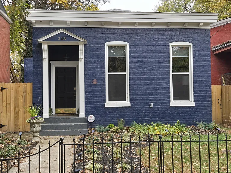 218 Saint Joseph St — Photo 1