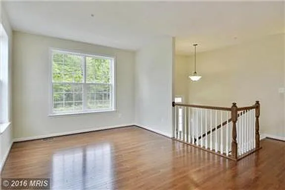 5 bed, 1332 sqft, $680 — Photo 2