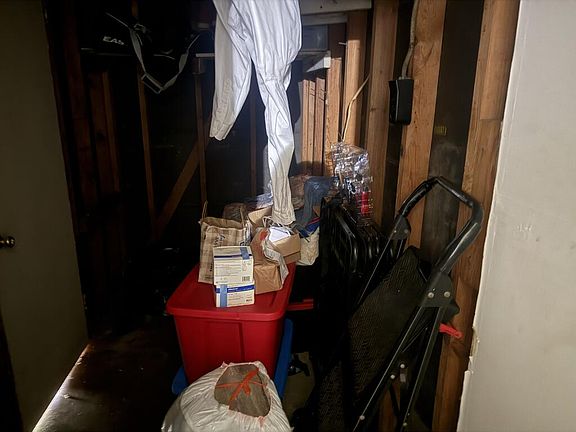 3rd image of 1601 Lafayette St
