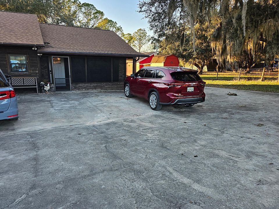 1st image of 41041 Whilden Ln