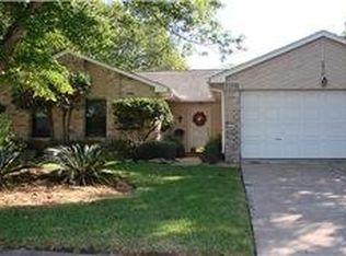 2418 Broken Elm Dr, Richmond, TX 77406