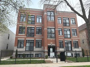 633 E Bowen Ave APT 3W, Chicago, IL 60653