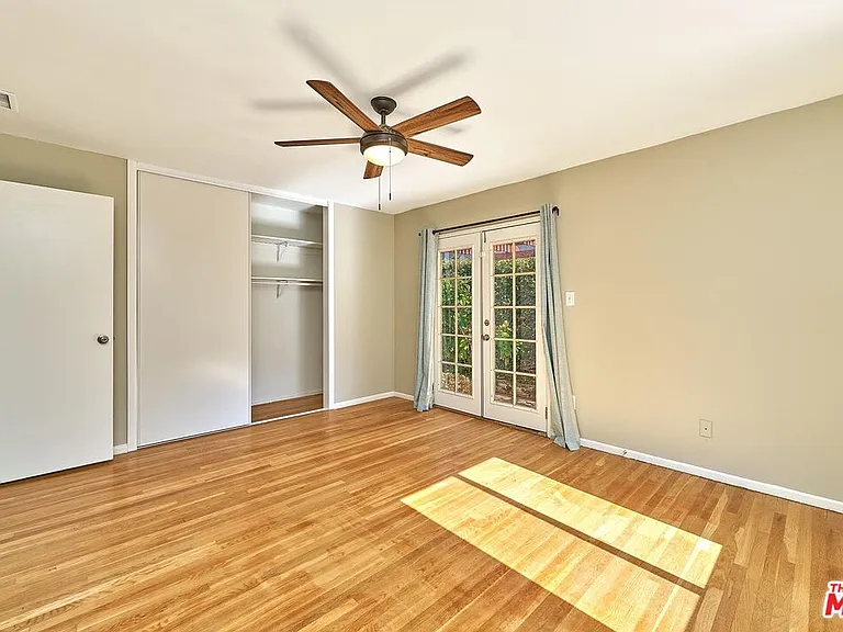 429 S Orange Dr — Photo 37