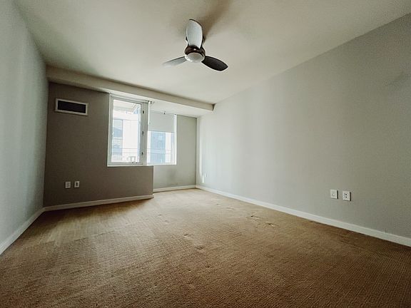4th image of 555 4th St Unit 637