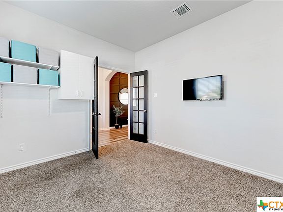 4th image of 5672 Baffin Ln
