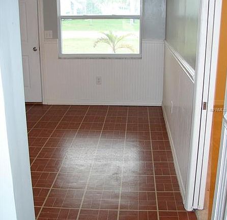 4th image of 1134 Martin Dr