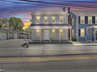 110 Schoolhouse Rd, Palmyra, PA 17078