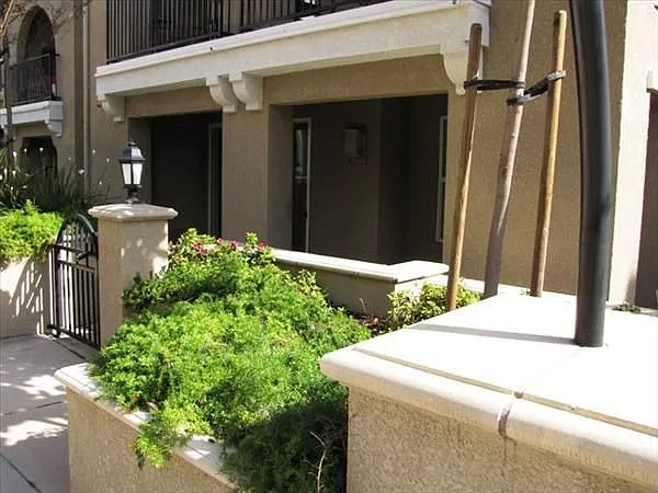 3240 Maguire Way APT 100 photo 1