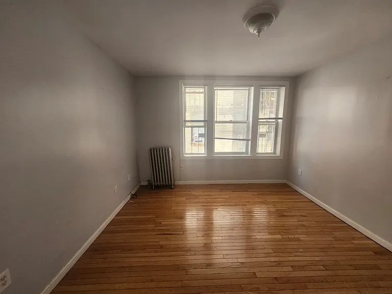 66 Glenwood Ave #11E — Photo 4