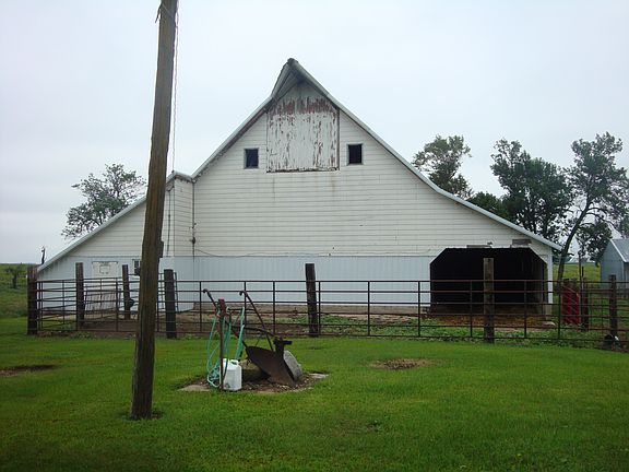 barn