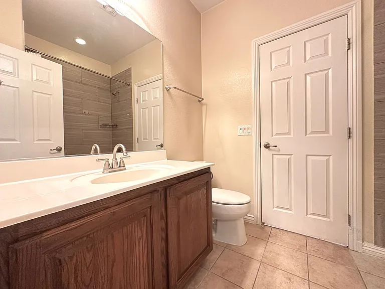 8137 Aurora Mist St — Photo 17