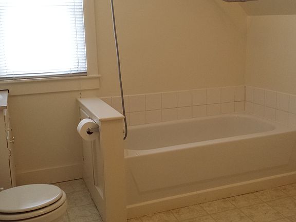 Full Bath upstairs