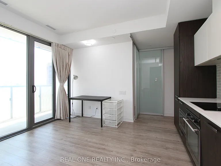 50 Charles St E #1801 — Photo 4