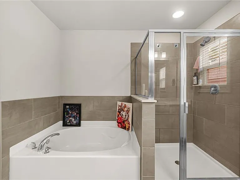 791 Belrose Dr — Photo 12