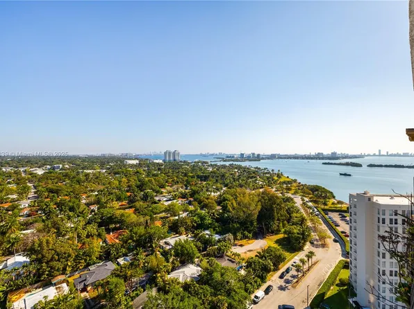 780 NE 69th St APT 2104, Miami, FL 33138