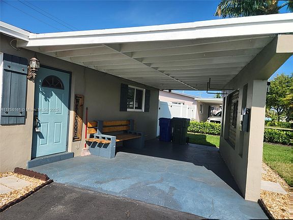 2nd image of 3421 SW 16th Ct