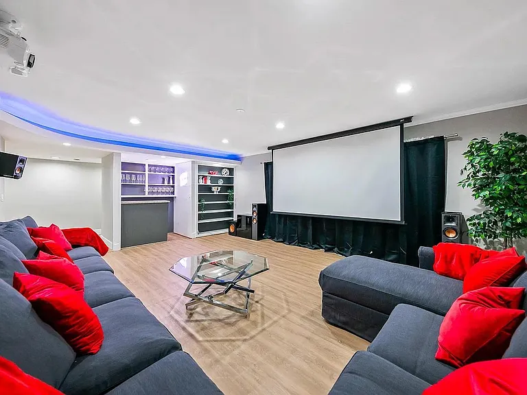 15620 Royal Ridge Rd — Photo 33