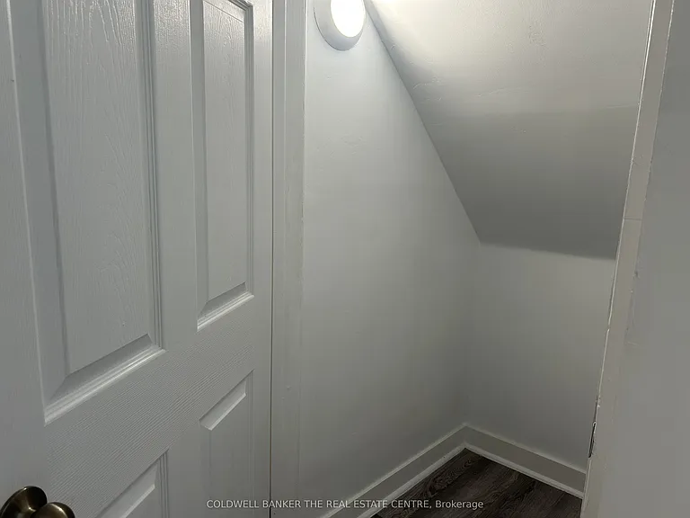 14 Brubacher St — Photo 25