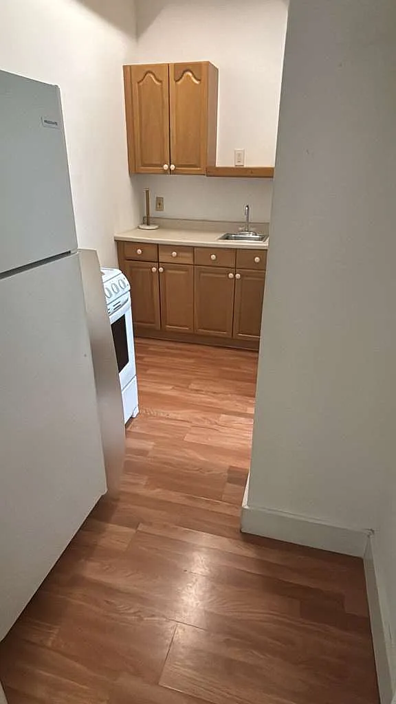 1 bed, $1,200 — Photo 2
