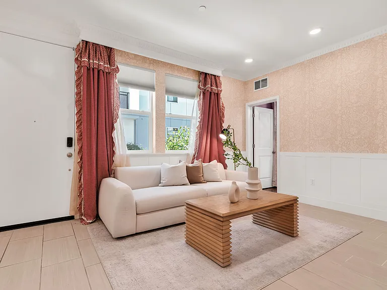 223 Baja Rose St — Photo 6