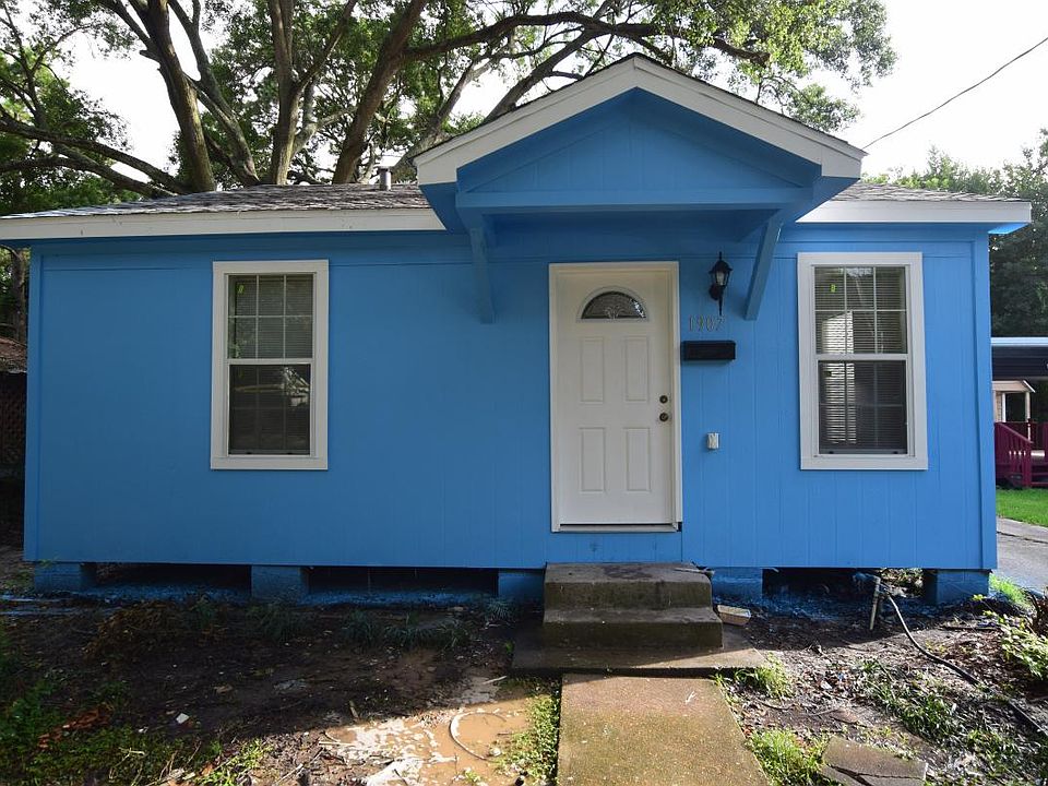 1st image of 1907 13th St