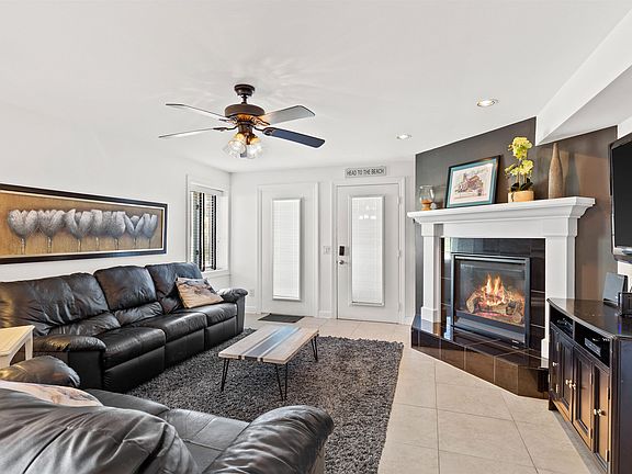 5th image of 530 E Hiawatha Dr #606