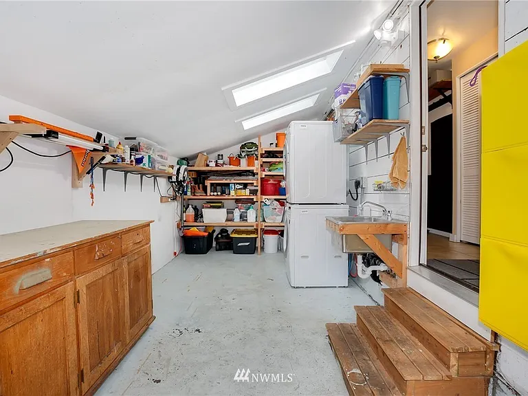 6542 23rd Ave NE — Photo 9