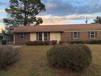 111 Edinburgh Dr, Athens, AL, 35611