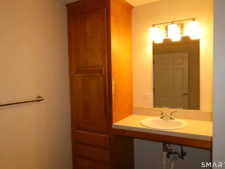 170 Scott Rd #C — Photo 18